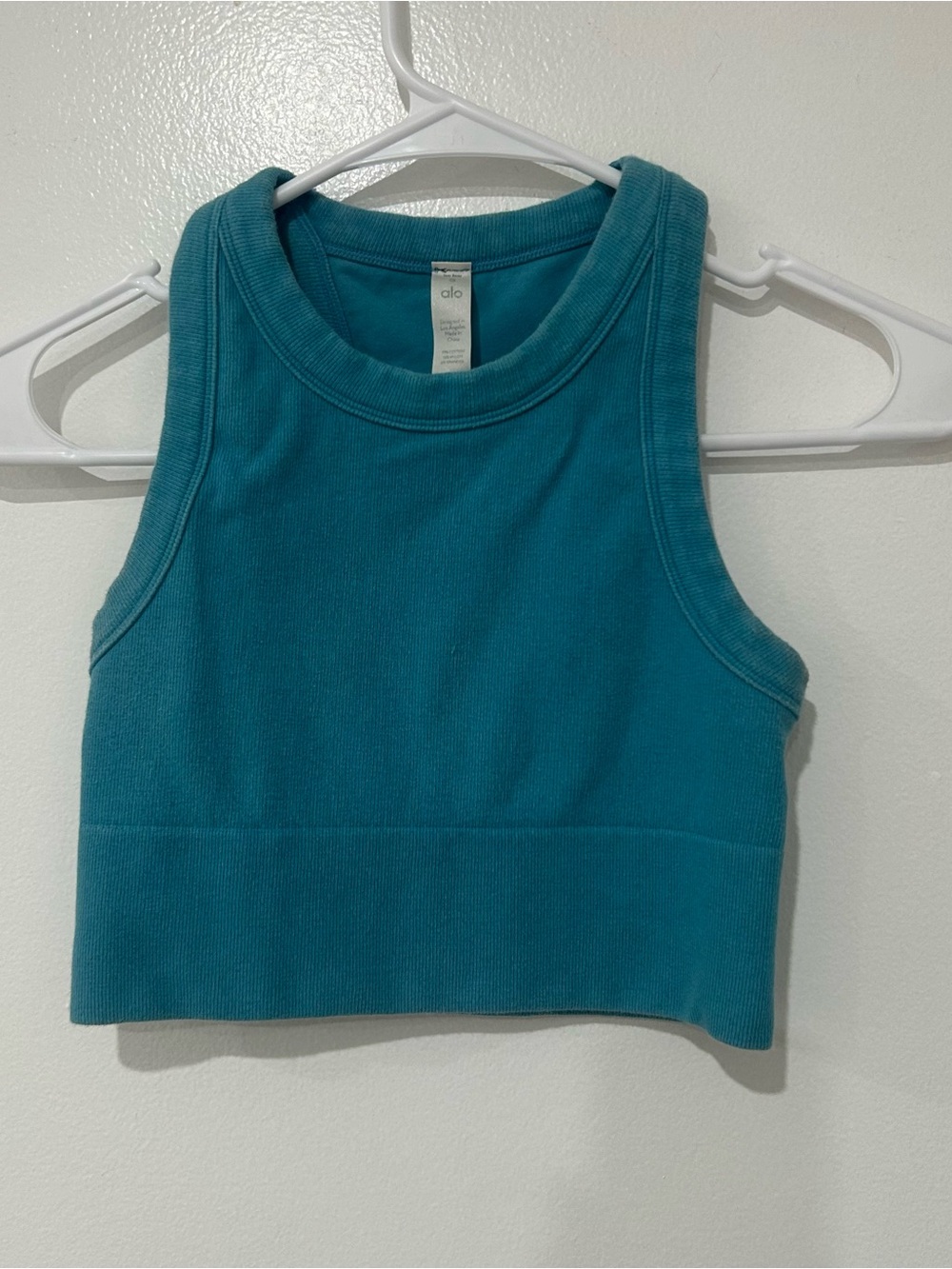 Alo Racerback Crop Tank.Size Small - Picture 3 of 5